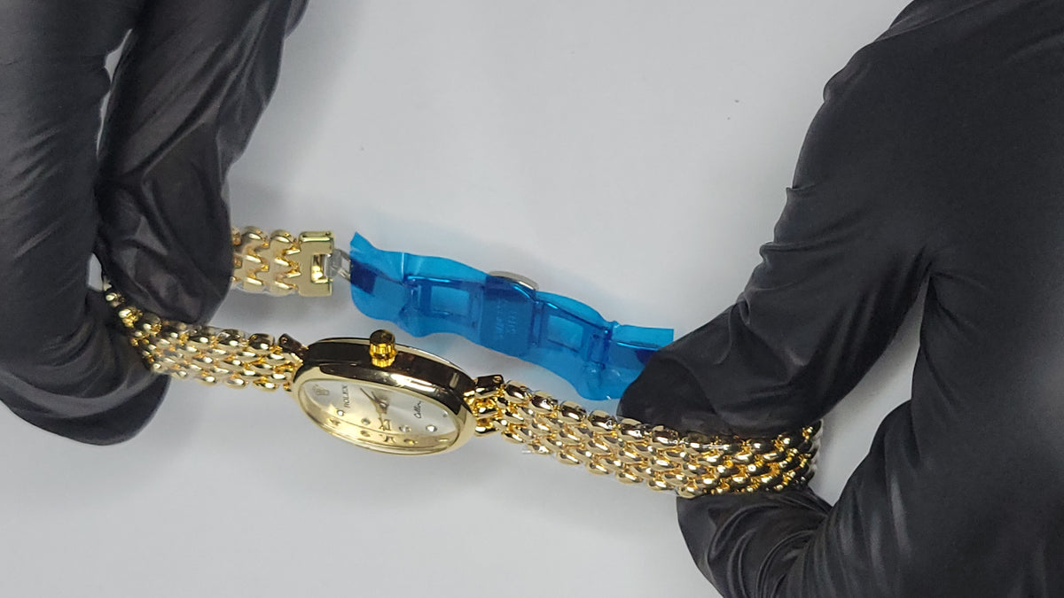 Ladies luxury golden oval dial