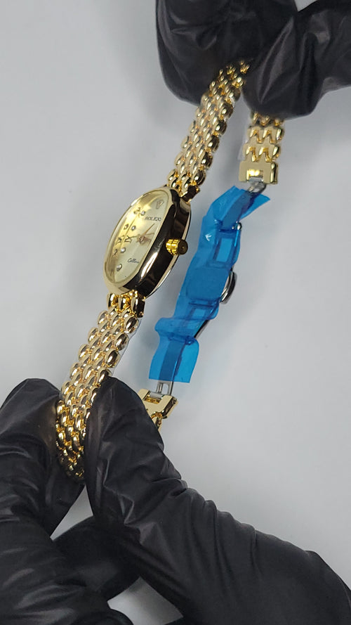 Ladies luxury golden oval dial